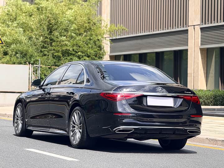 Фото 5 - Mercedes-Benz S-Class