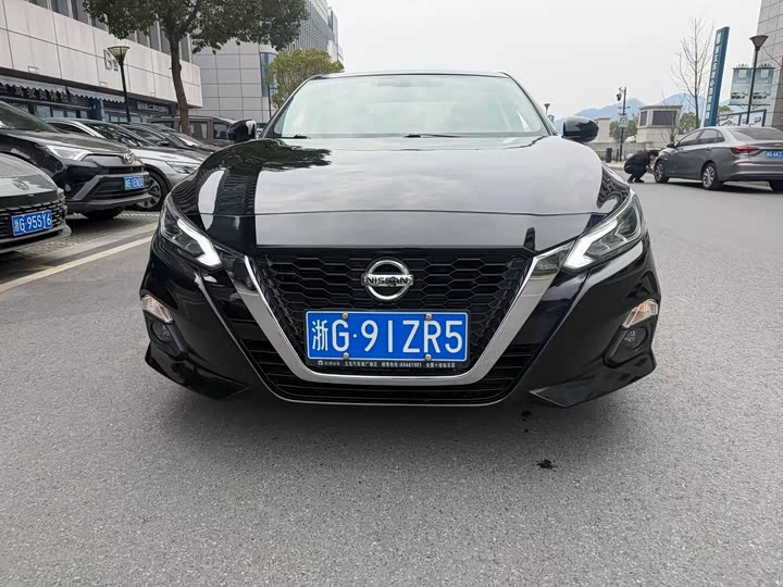 Фото 2 - Nissan Teana