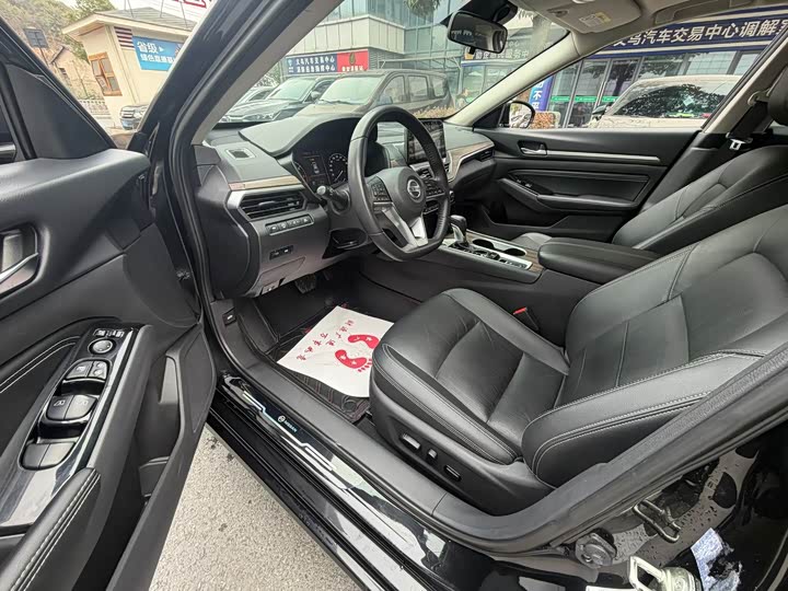 Фото 4 - Nissan Teana