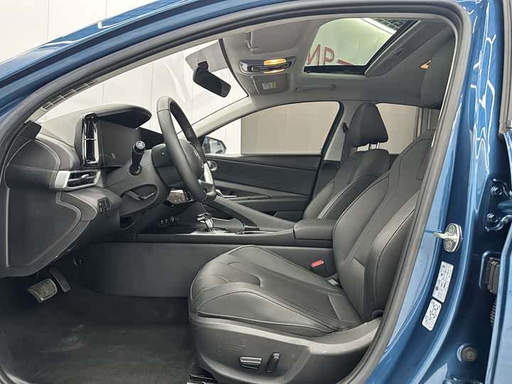 Фото 4 - Hyundai Elantra N line