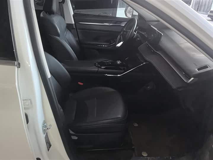 Фото 8 - Haval H6