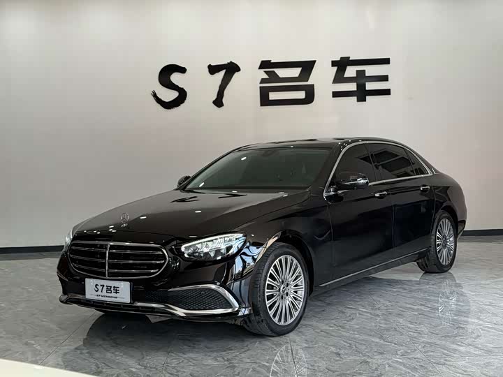 Фото 1 - Mercedes-Benz E-Class