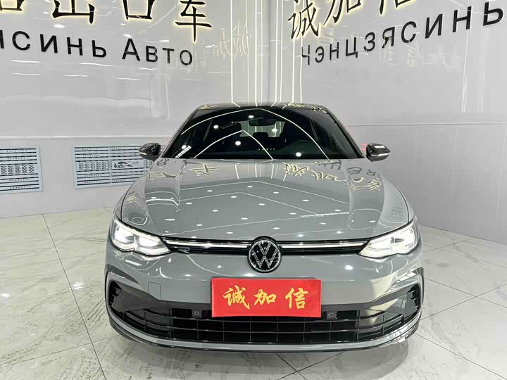 Фото 5 - Volkswagen Golf