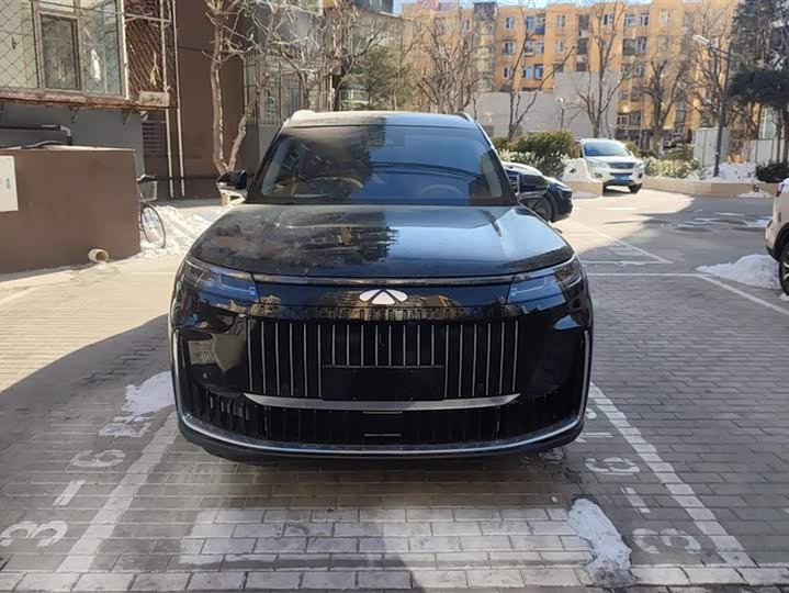 Фото 2 - Exeed Sterra ET