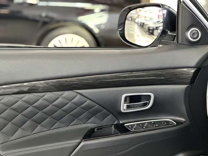 Фото 5 - Mitsubishi Outlander