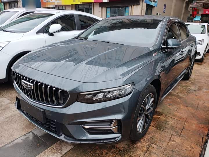 Фото 2 - Geely Preface