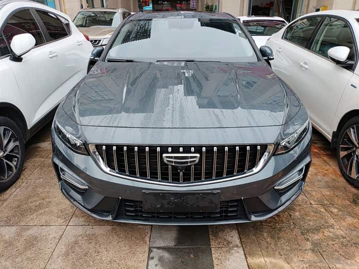 Фото 3 - Geely Preface