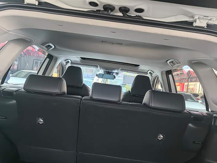 Фото 4 - Toyota Wildlander