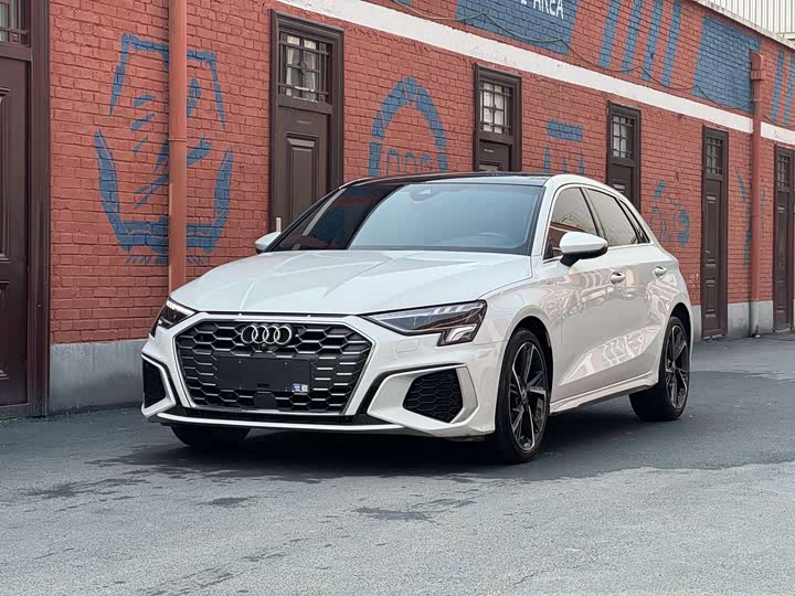 Фото 1 - Audi A3