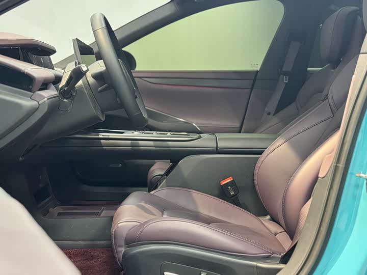 Фото 4 - Xiaomi SU7