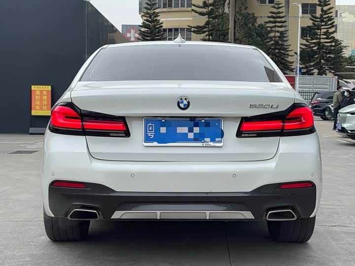 Фото 6 - BMW 5 Series