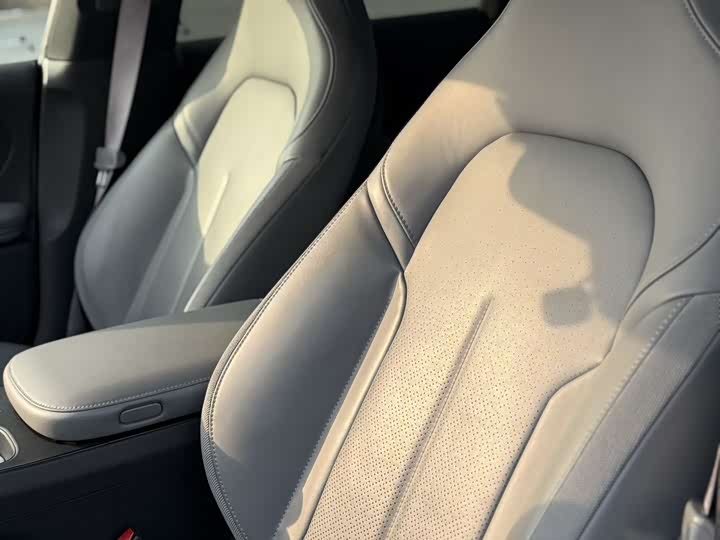 Фото 7 - Nio ET5T