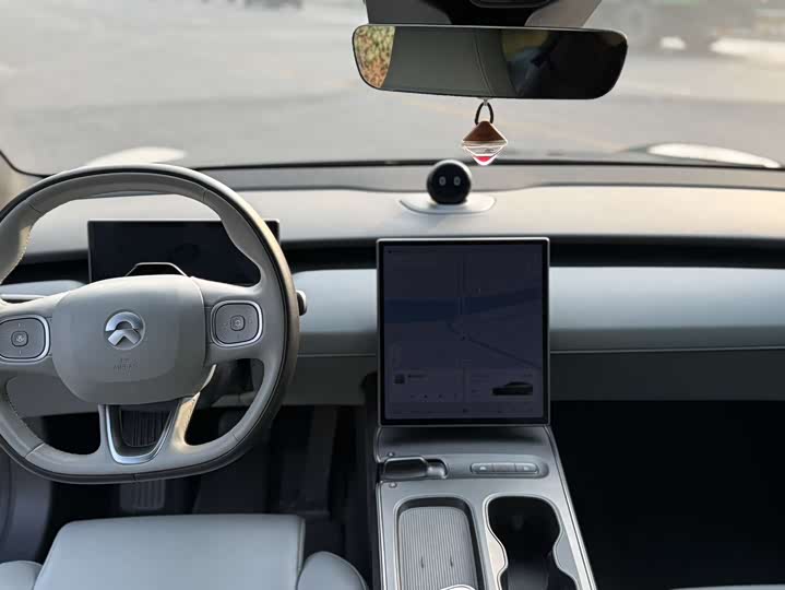 Фото 8 - Nio ET5T