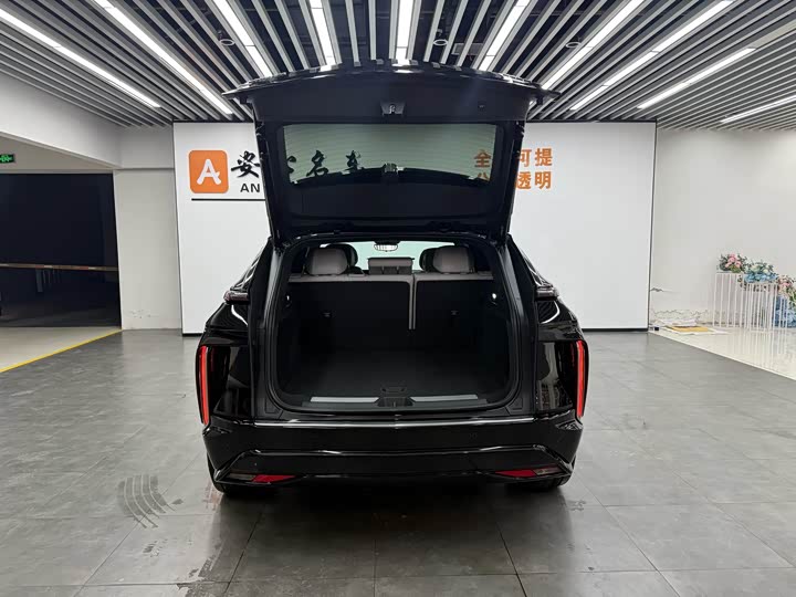 Фото 5 - Cadillac Lyriq