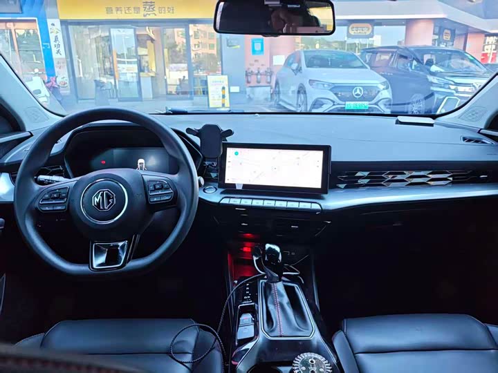 Фото 2 - MG Motor 5