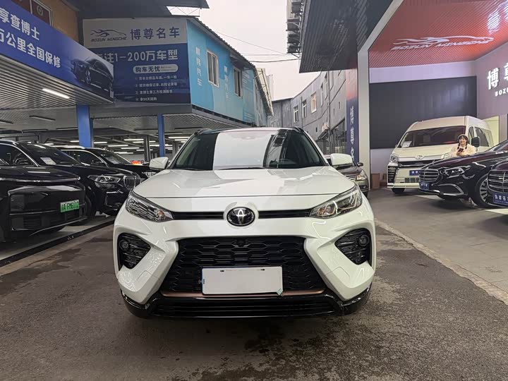 Фото 2 - Toyota Wildlander