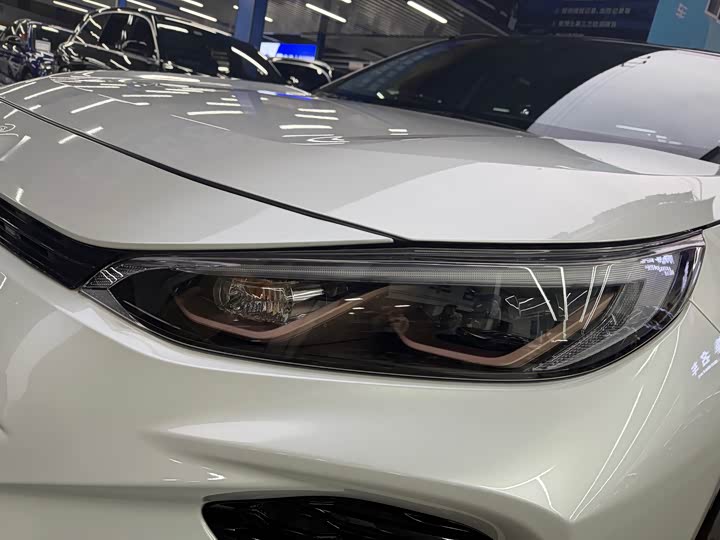 Фото 4 - Toyota Wildlander