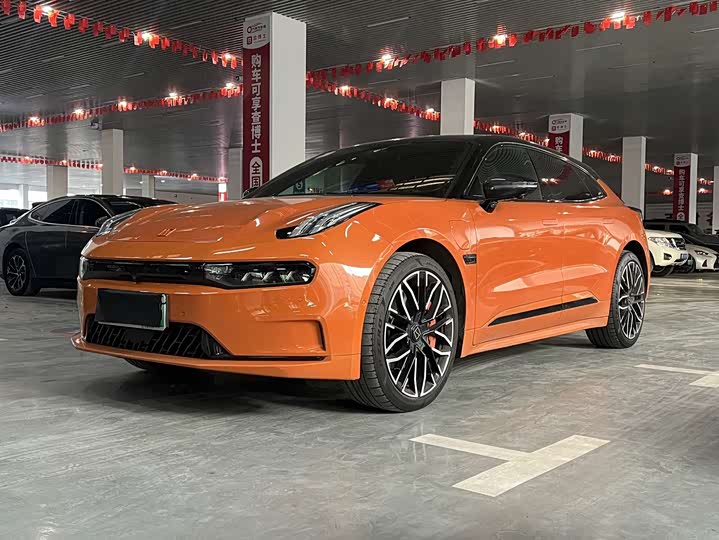 Фото 1 - Zeekr 001