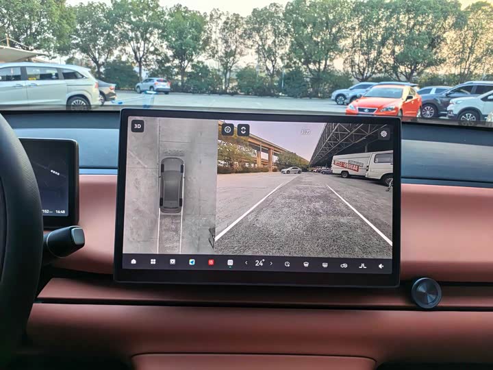 Фото 8 - Leapmotor C10