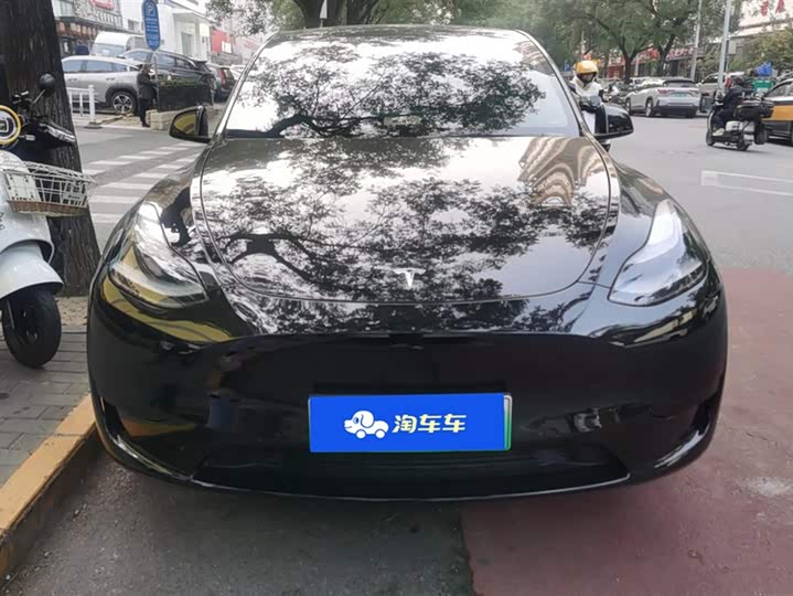Фото 2 - Tesla Model Y