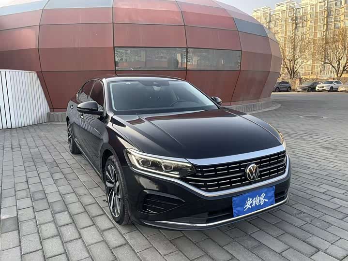 Фото 3 - Volkswagen Passat