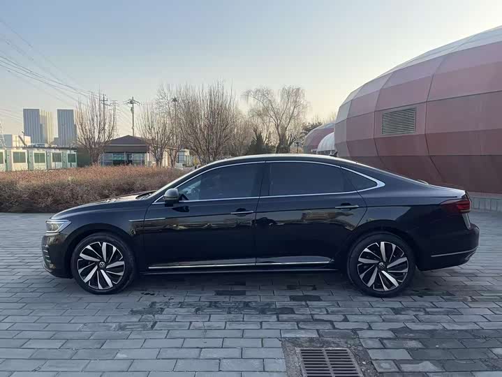 Фото 5 - Volkswagen Passat