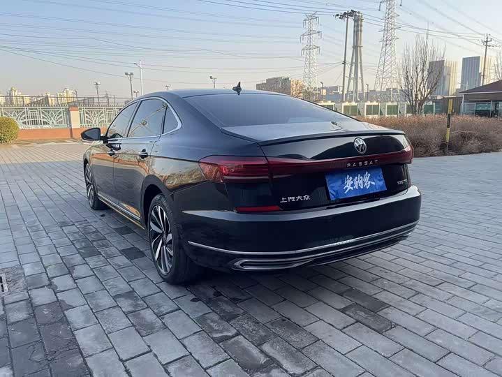 Фото 6 - Volkswagen Passat