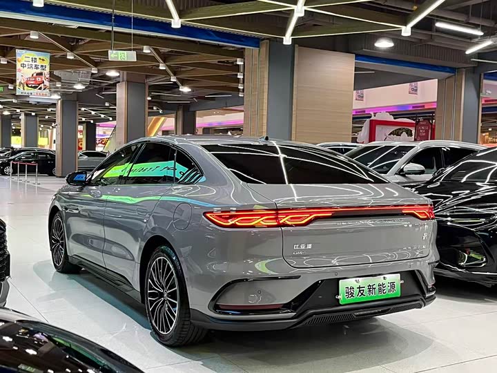 Фото 4 - BYD Han