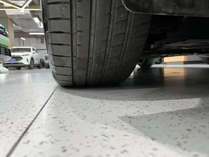 Фото 8 - BYD Han