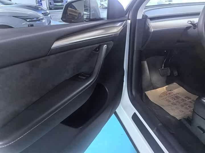 Фото 7 - Tesla Model Y