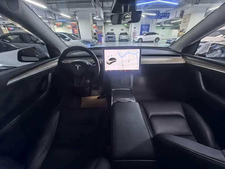 Фото 9 - Tesla Model Y