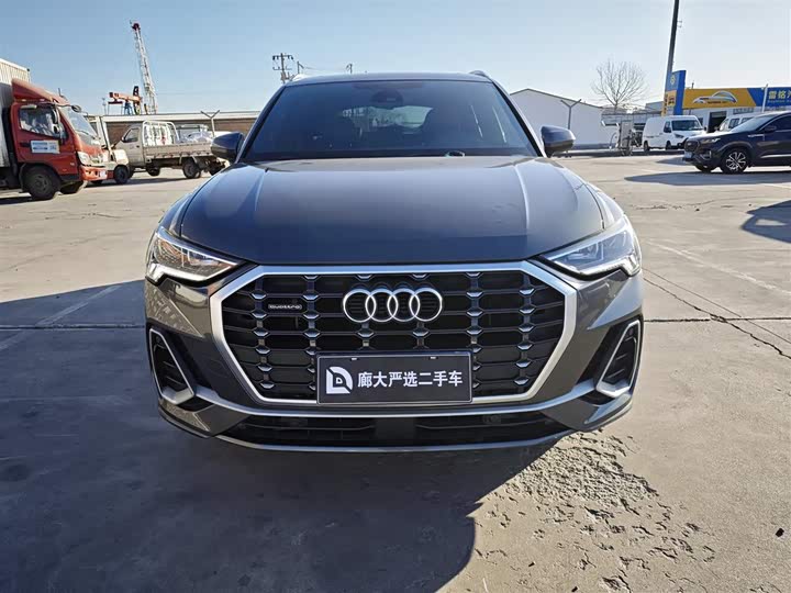 Фото 2 - Audi Q3