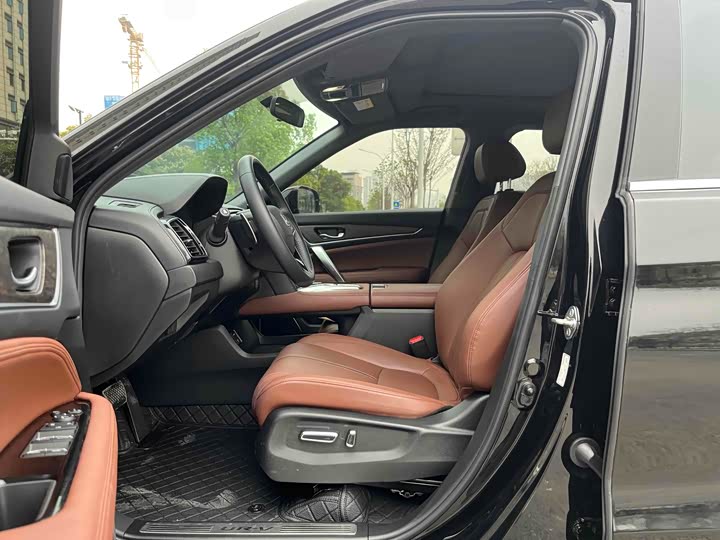 Фото 4 - Honda UR-V