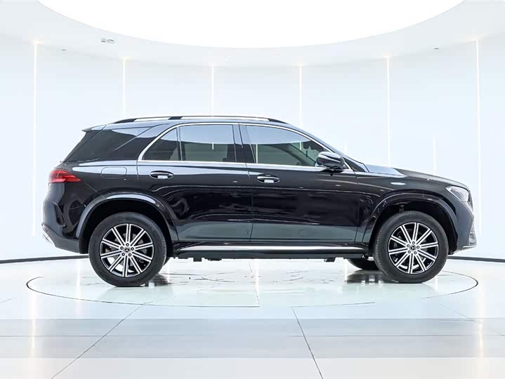 Фото 4 - Mercedes-Benz GLE-Class