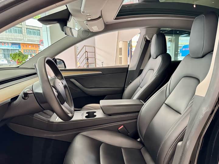 Фото 5 - Tesla Model Y