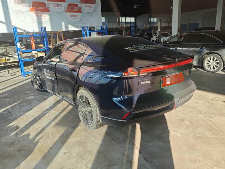 Фото 4 - Changan Deepal SL03