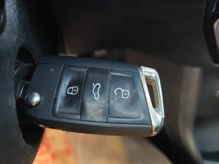 Фото 9 - Volkswagen Lavida