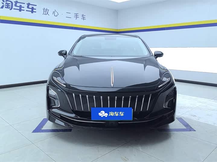 Фото 2 - Hongqi E-QM5