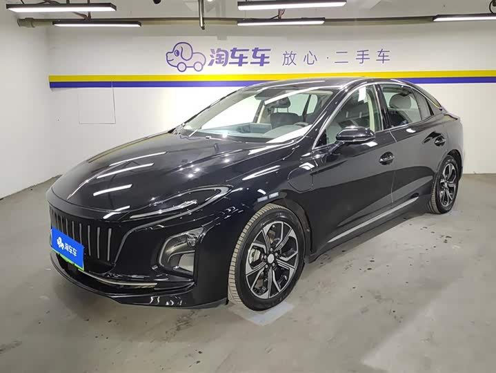 Фото 1 - Hongqi E-QM5