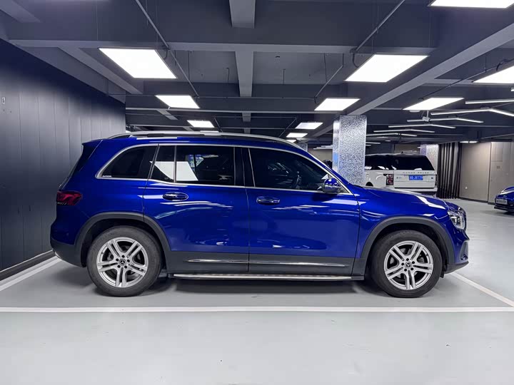 Фото 4 - Mercedes-Benz GLB-Class