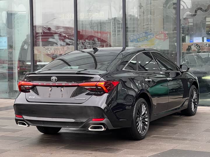 Фото 5 - Toyota Avalon