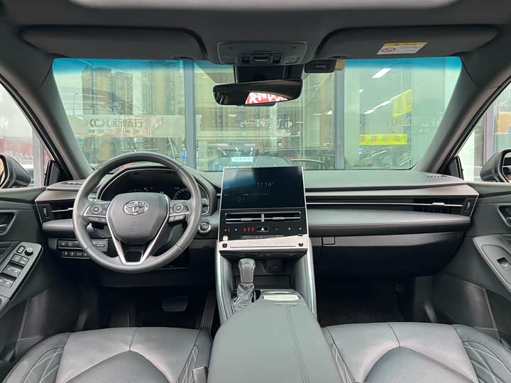 Фото 7 - Toyota Avalon