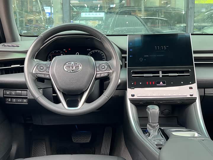 Фото 8 - Toyota Avalon