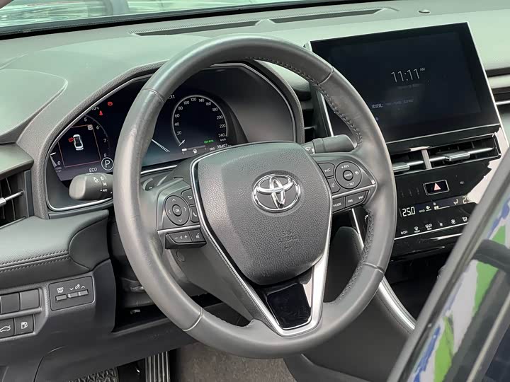 Фото 9 - Toyota Avalon