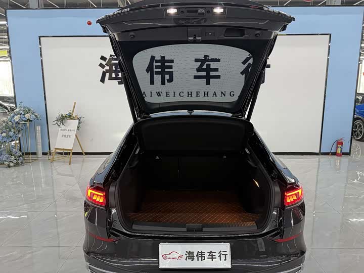 Фото 6 - Volkswagen Lamando L