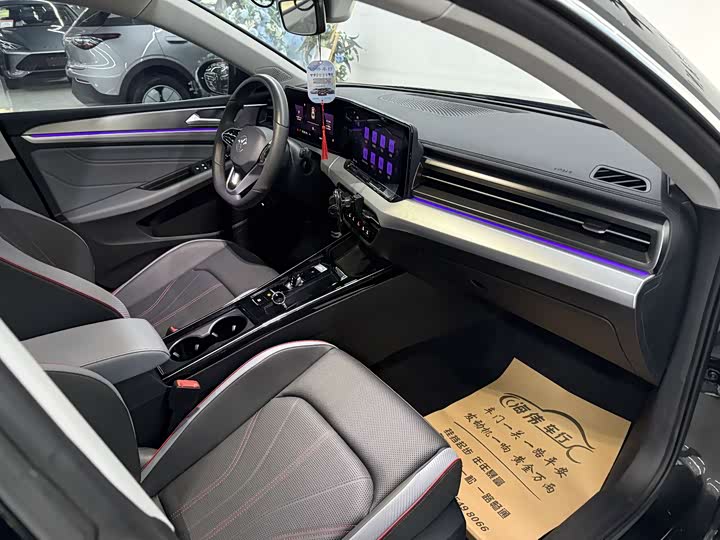 Фото 9 - Volkswagen Lamando L