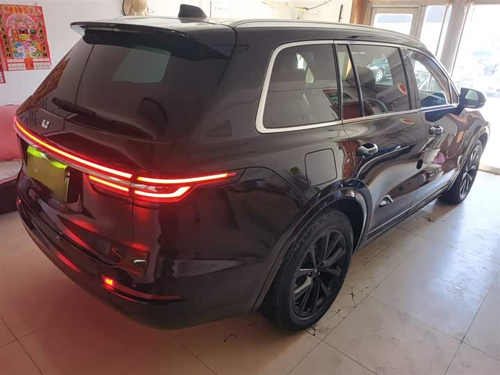 Фото 7 - LiXiang One