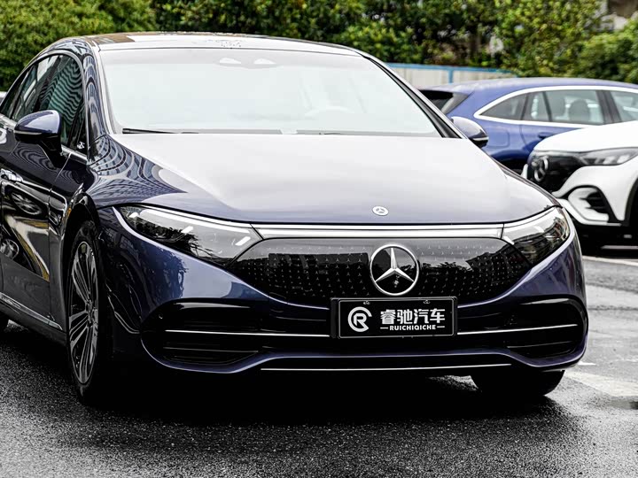 Фото 7 - Mercedes-Benz EQS