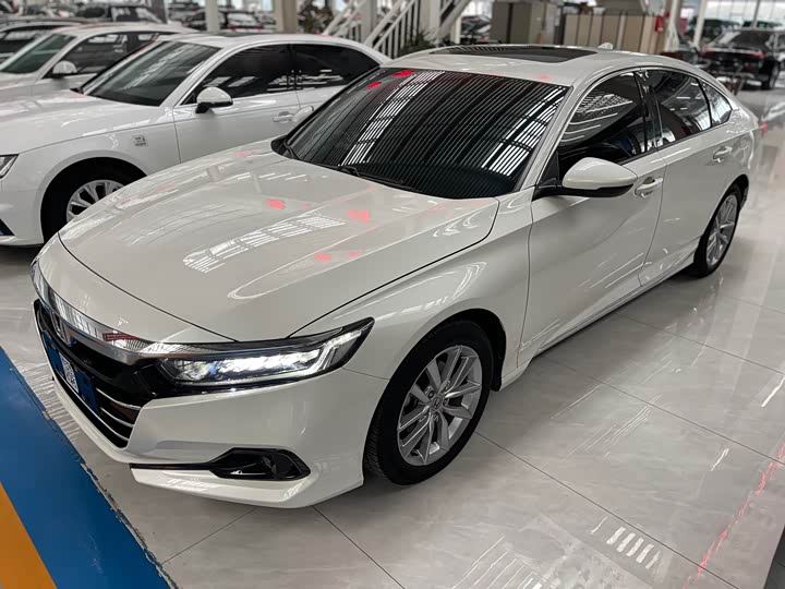 Фото 1 - Honda Accord