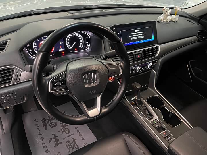 Фото 5 - Honda Accord